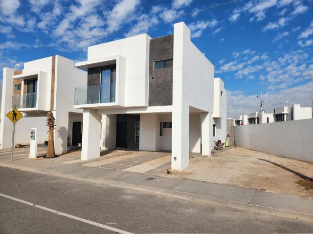 Casa en renta en Residencial Altaría sección Helios