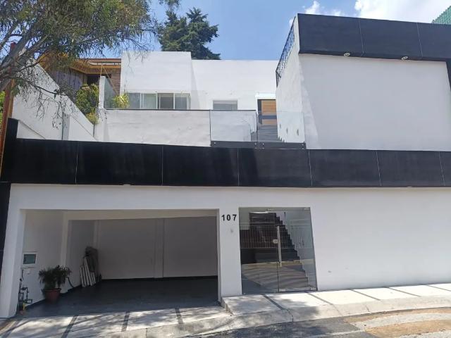 Casa en renta en Residencial Chiluca Club de Golf Chiluca, Atizapán de Zaragoza, México