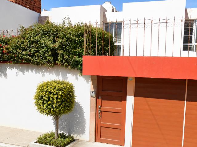 Casa en Renta en Residencial Colón, Toluca, Méx