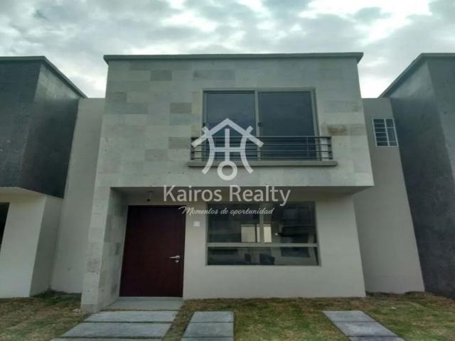 Casa En Renta En Residencial Del Parque El Marqués Querétaro Cerca De El Mirador | 2 Recámaras