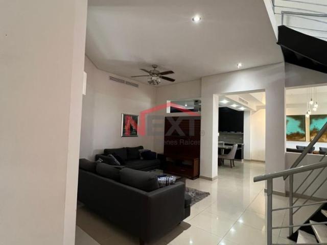 CASA EN RENTA EN RESIDENCIAL DEL PEDREGAL