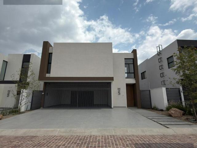 Casa en renta en Residencial El Molino