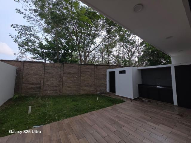 CASA EN RENTA EN RESIDENCIAL HACIENDAS TABASCO/ ZONA SUR
