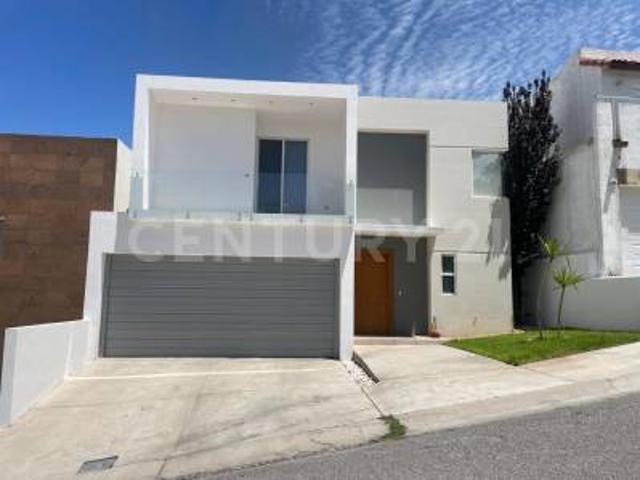 Casa en Renta en Residencial La Cantera