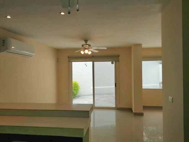 CASA EN RENTA EN RESIDENCIAL LA ESCONDIDA