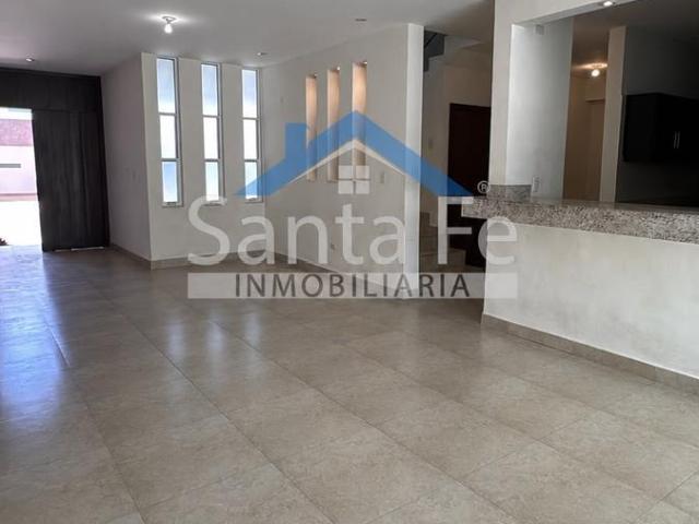 Casa en renta en Residencial Los Cristales