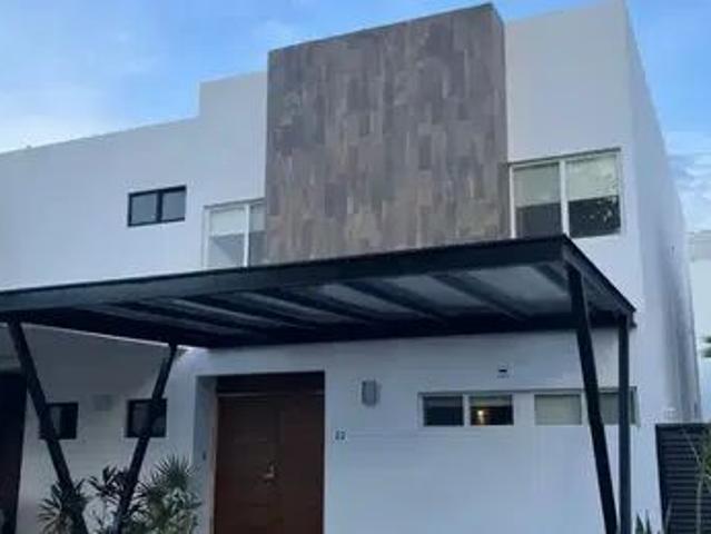 Casa En Renta En Residencial Palmaris, 3 Recámaras Y Mantenimiento Incluido