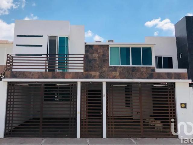 Casa en Renta en Residencial Santa Fe, Corregidora, Querétaro