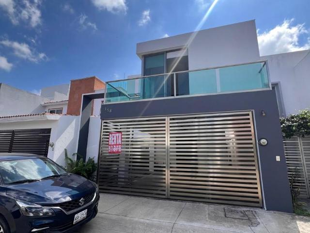 Casa en renta en residencial sol campestre zona country