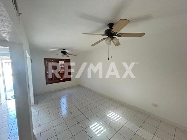 CASA EN RENTA EN RESIDENCIAL VICTORIA