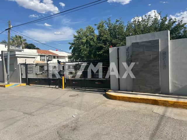 CASA EN RENTA EN RESIDENCIAL VICTORIA