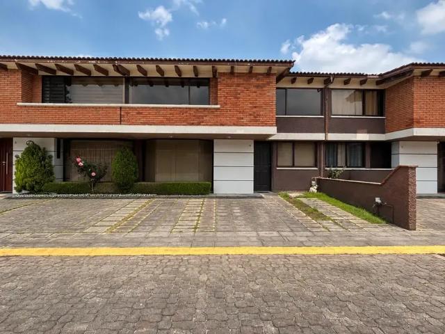 Casa en Renta en Residencial Villas Estefania cerca de Leona vicario Galerias Metepec