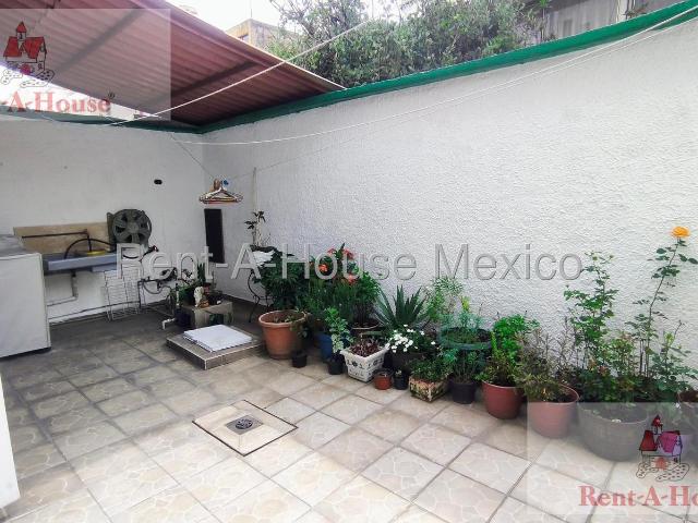 Casa en Renta en Retorno Avenida Santa Ana