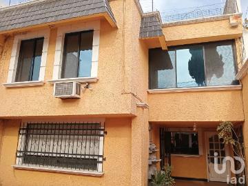 Casa en Renta en Rinconada Las Hadas, Tlalpan, Ciudad de México
