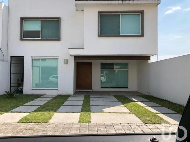 Casa en Renta en Rinconada Santa Cruz, Puebla, Puebla