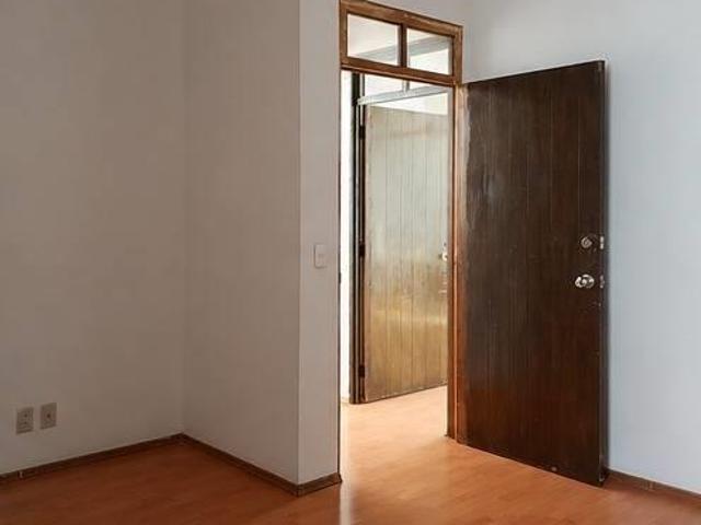 Casa en renta en Roma Norte con terraza, loft y espacios independientes