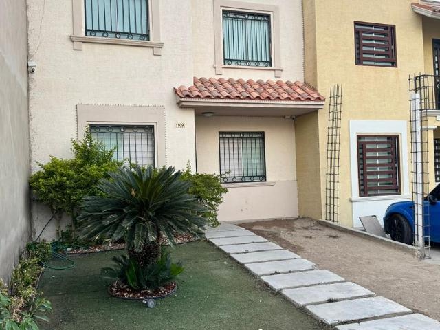 CASA EN RENTA EN STANZA TORRALBA
