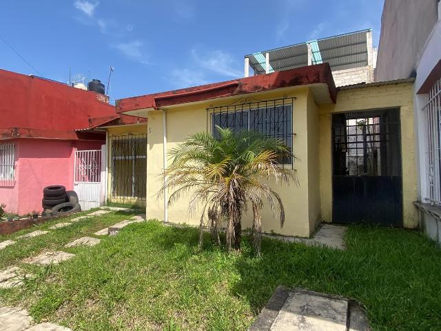 Casa en Renta en S. N. T. E. Sección 56 Casa cerca del Recinto Ferial