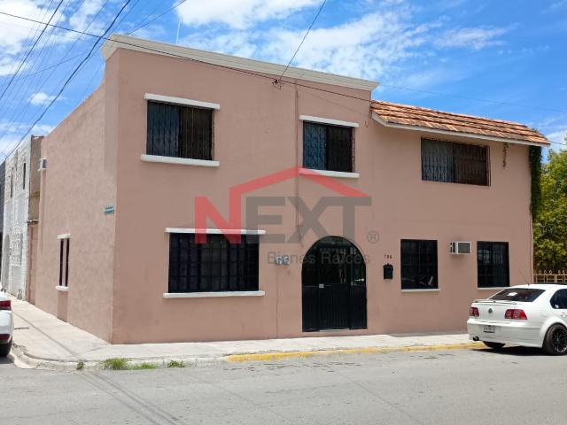 Casa en Renta en Saltillo, Oceanía,, 5 recámaras, 3.0 baños, 210.00 m2 terreno, 122.00 m2 construcción