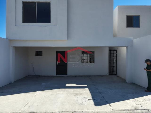 Casa en Renta en Saltillo ORIENTE, Privanzas Mirasierra,, 3 recámaras, 2.0 baños, 140.00 m2 terreno, 168.00 m2 construcción
