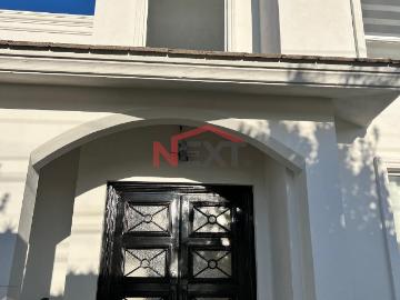 Casa en Renta en Saltillo, El Campanario,, 3 recámaras, 2.0 baños, 260.00 m2 terreno, 500.00 m2 construcción