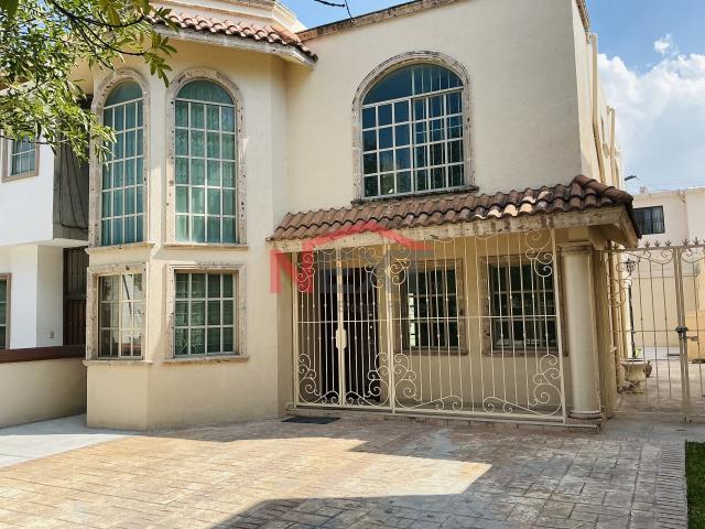 Casa en Renta en Saltillo, Las Magnolias,, 2 recámaras, 2.0 baños, 200.00 m2 terreno, 300.00 m2 construcción