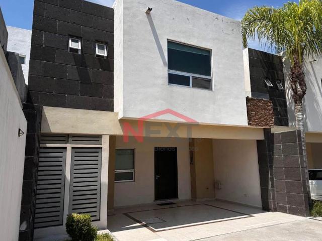 Casa en Renta en Saltillo, Los Álamos,, 3 recámaras, 2.0 baños, 210.00 m2 terreno, 200.00 m2 construcción