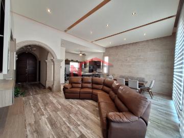 Casa en Renta en Saltillo, Los González,, 2 recámaras, 2.5 baños, 250.00 m2 terreno, 300.00 m2 construcción