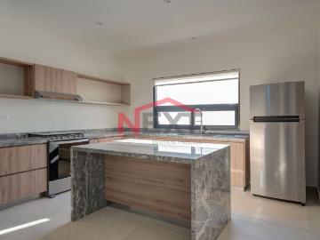 Casa en Renta en Saltillo, Los Siller,, 3 recámaras, 3.5 baños, 200.00 m2 terreno, 200.00 m2 construcción