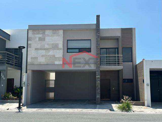 Casa en Renta en Saltillo, Rincón de los Encinos,, 3 recámaras, 3.5 baños, 260.00 m2 terreno, 221.00 m2 construcción