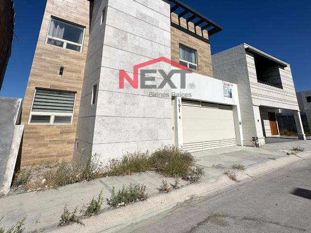 Casa en Renta en Saltillo TODOS SALTILLO, La Escondida,, 4 recámaras, 3.5 baños, 308.00 m2 terreno, 257.00 m2 construcción