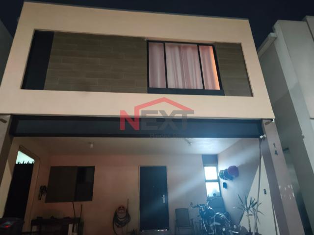 Casa en Renta en Saltillo, Triana,, 3 recámaras, 2.0 baños, 129.10 m2 terreno, 120.00 m2 construcción