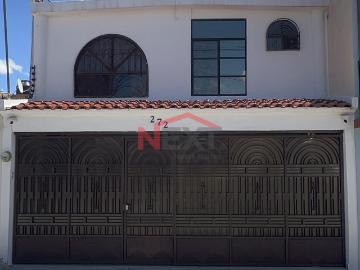 Casa en Renta en Saltillo, Zamora,, 3 recámaras, 2.0 baños, 280.00 m2 terreno, 143.00 m2 construcción
