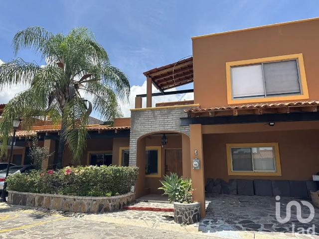 Casa en Renta en San Antonio Tlayacapan, Chapala, Jalisco