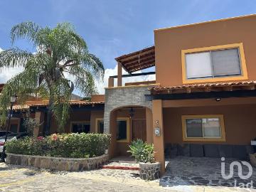 Casa en Renta en San Antonio Tlayacapan, Chapala, Jalisco