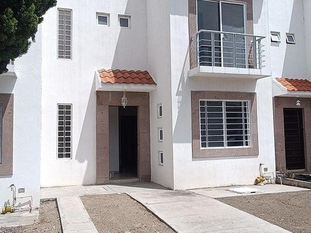 Casa en Renta en San Gerardo Frente a la UPA