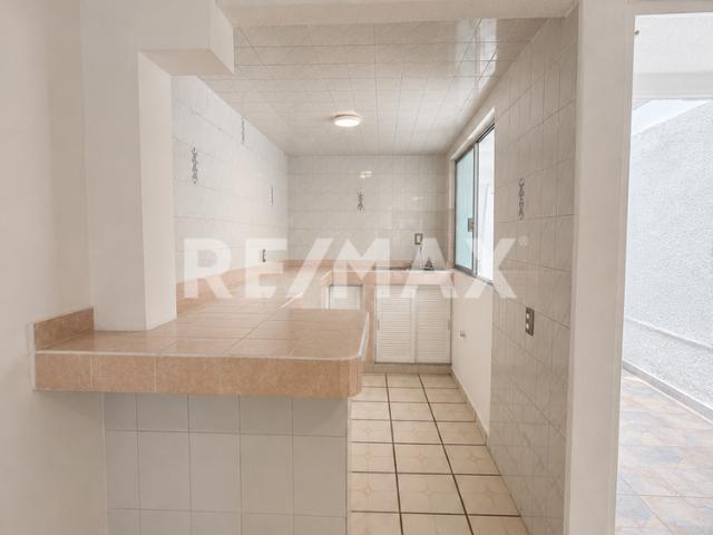 Casa en renta en San Juan de Aragón, 2 niveles + roof garden