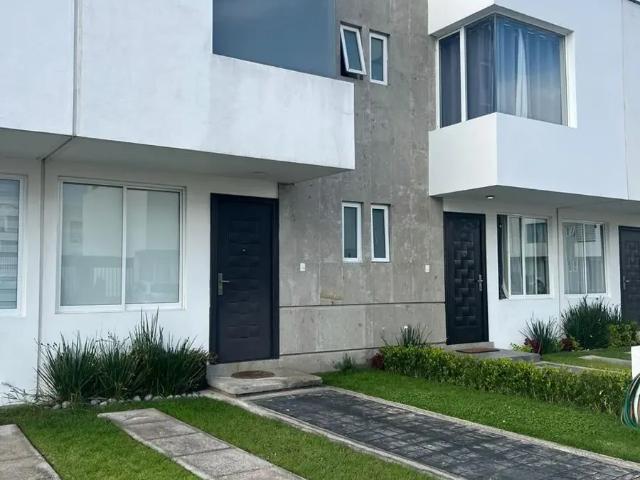 Casa en renta en San Luis Mextepec, Zinacantepec, México