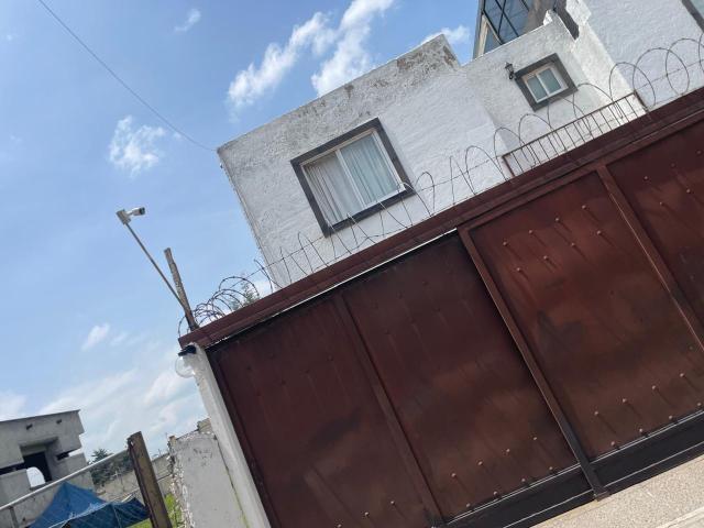 CASA EN RENTA EN SAN MATEO ATENCO, BARRIO SANTA MARÍA