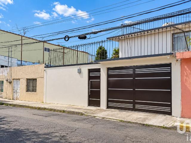 Casa en Renta en San Miguel Amantla, Azcapotzalco, Ciudad de México