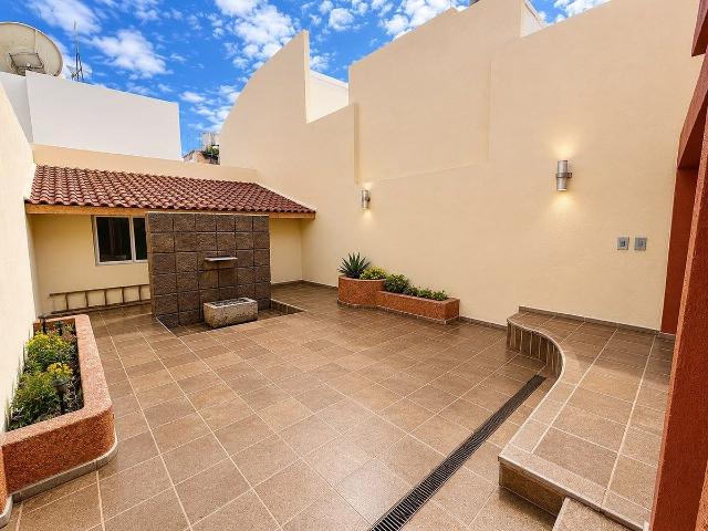 casa en renta en Santa Elena
