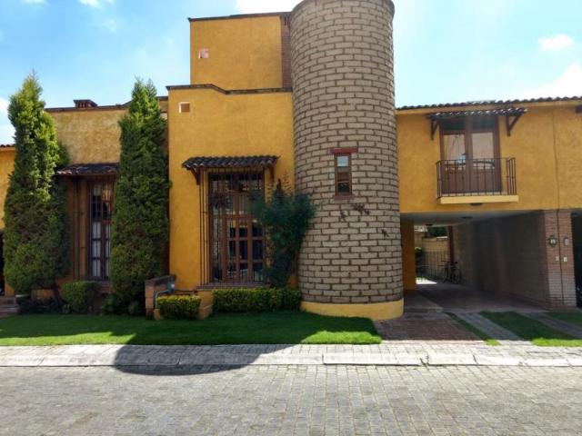 Casa en renta en Santiaguito, Metepec, México