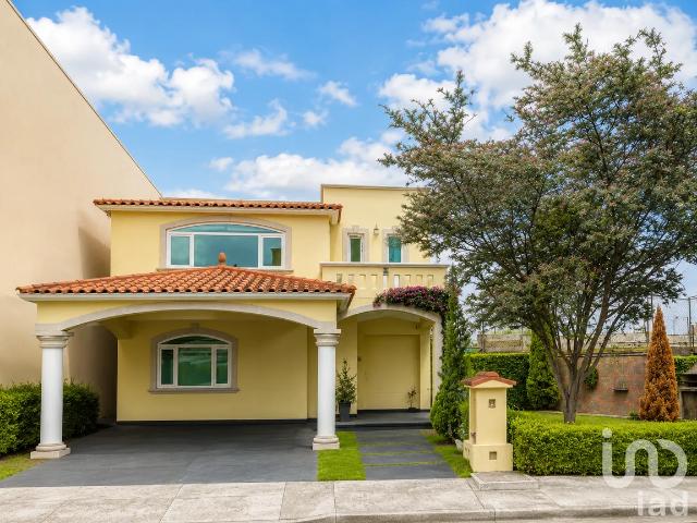 Casa en Renta en Santiaguito, Metepec, México