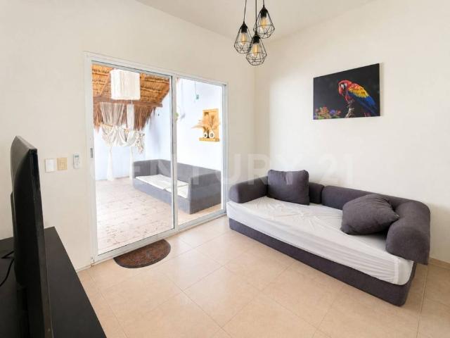 CASA EN RENTA EN SM 50 CANCUN