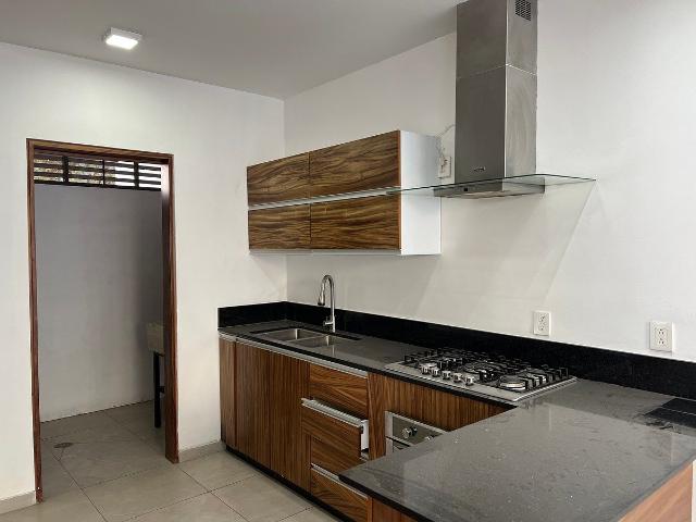 Casa en Renta en Solares Coto Althea