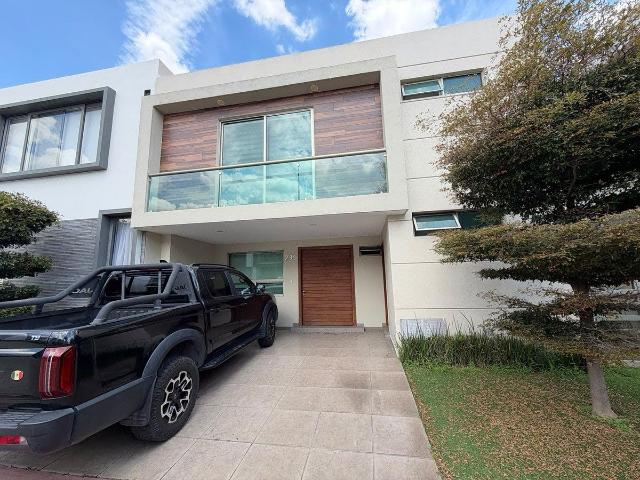 Casa en Renta en Solares, Coto Sendeira | Zona Real, Zapopan, Jalisco
