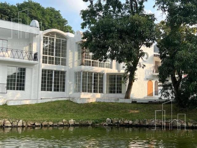 Casa en renta en Tabasco 2000 con vista a la laguna