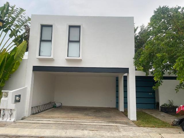 CASA EN RENTA EN TEMOZON