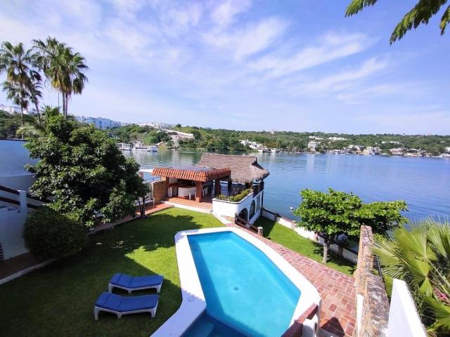 Casa en renta en Tequesquitengo, Jojutla, Morelos