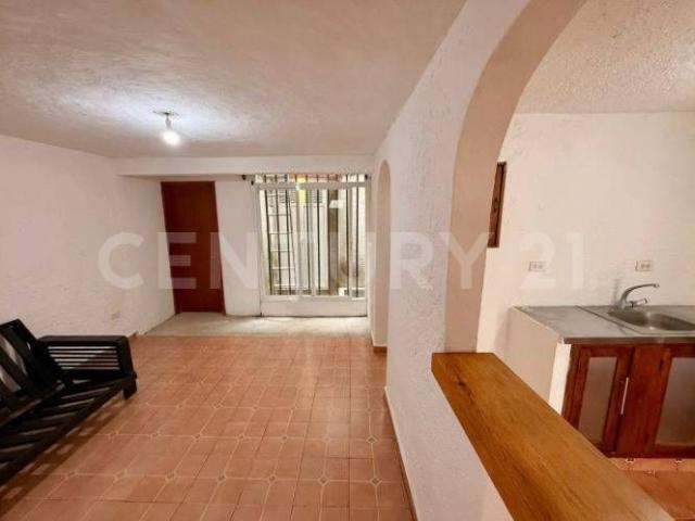 CASA EN RENTA EN TIERRA UNIDA A DOS CUADRAS DE LA BASE OYAMEL